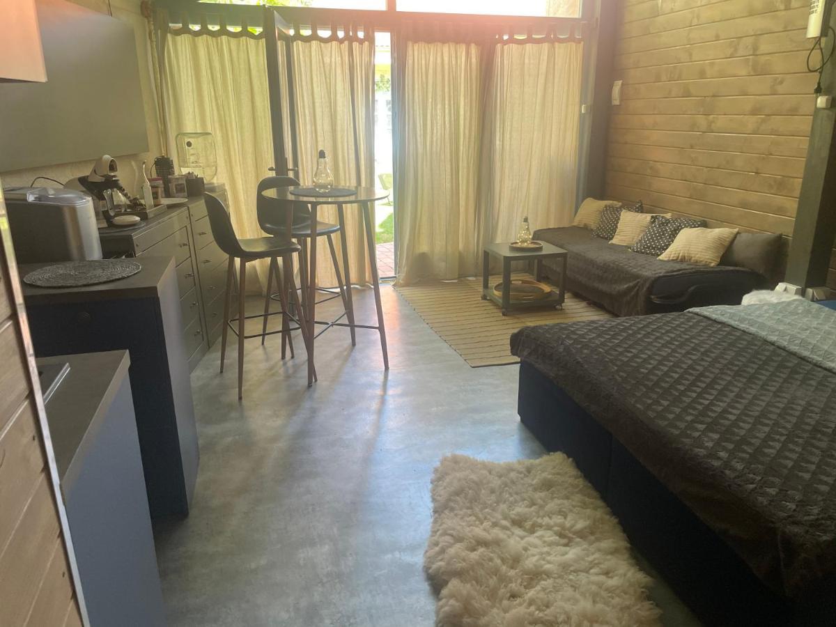 Monpe Apartmanik S Atmosferou Apartment Komarno