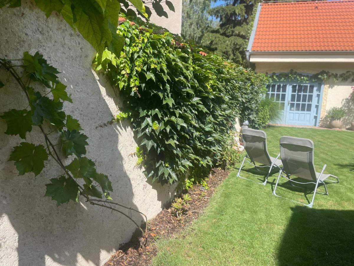 Apartment Monpe Apartmanik S Atmosferou Komarno